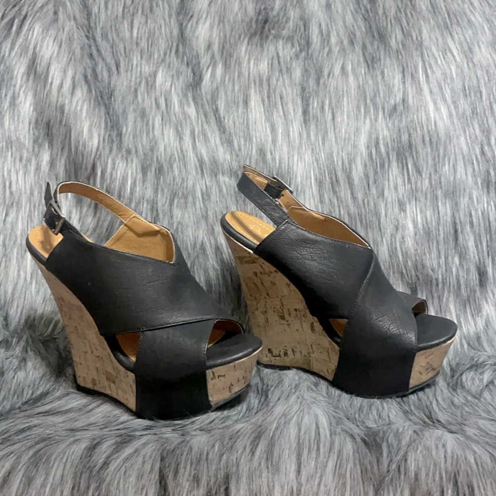 Black platform wedge